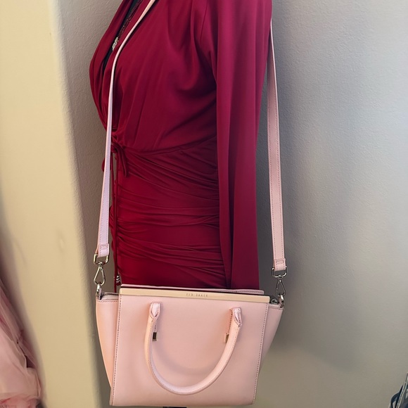Beautiful Pink Ted Baker Handbag W/ removable long strap. EUC - Picture 8 of 11